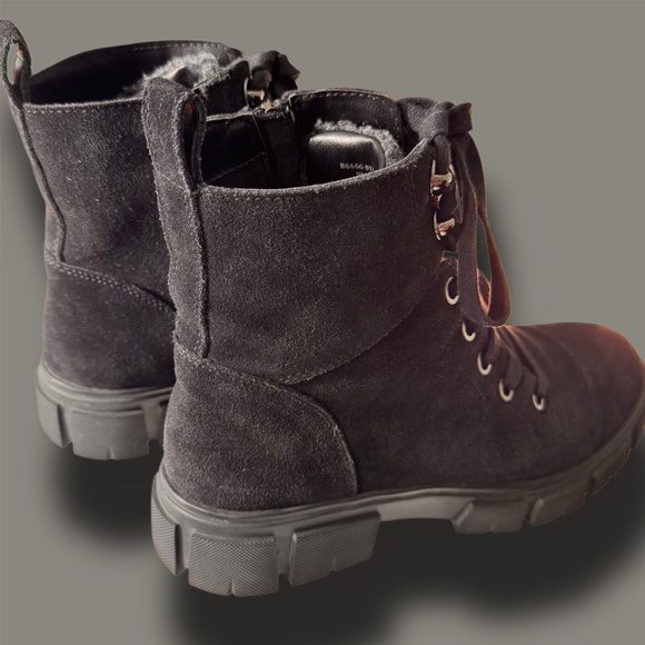 Blondo Waterproof Black Suede Lace-Up Side Access Boots Size 9 W/Sherpa Fleece - Picture 5 of 12